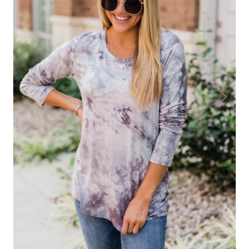 SURPRISING STATEMENT TIE DYE GREY BLOUSE - Picture 1 of 8